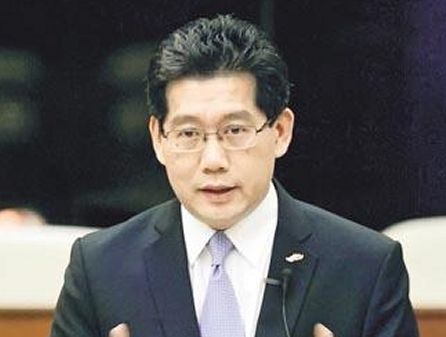 苏锦梁表示荣幸接任香港商务及经济发展局局长