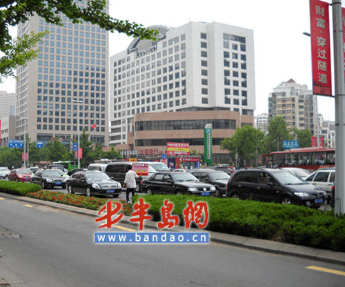 青岛一年发生数十起自燃 4成私家车无灭火器