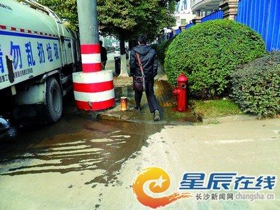 �ż����Ǳ��潭������