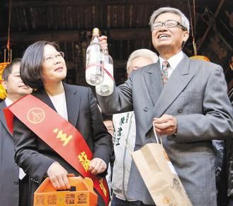 蔡英文赴金门对大陆喊话我主政两岸不会倒退