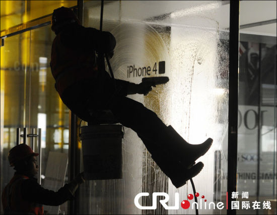 ����ƻ����ͣ��iPhone4S���Ӽ���������ҹ��ϴ