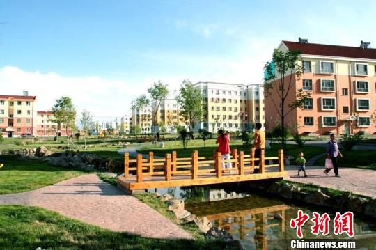 新疆独山子打造宜居石化城 企业社会和谐