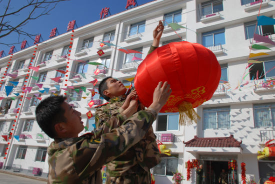 �������߸߹��侯����ĳ���ٱ�ϲӭ���굽��