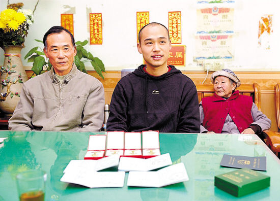 �������ţ�С����������