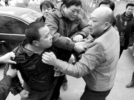 ����������ҩ����������ͻ���ɷ򱻴�200Ԫ����