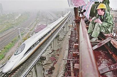 ��ծ�ʸߴ�60%������������ͣ��