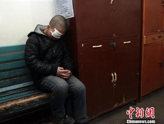 保定白沟打工男童被虐事件:母亲情绪激动住院