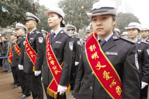 江北的交巡警平台在送平安卡有31个平台电话