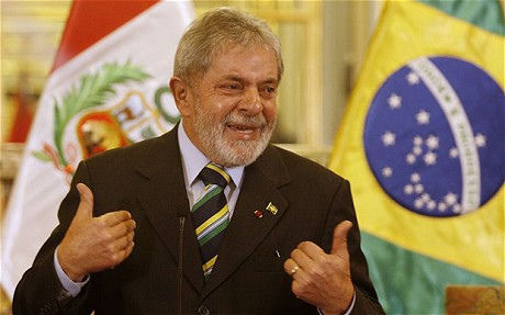 巴西前总统卢拉称比起患喉癌死亡更担心失声