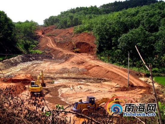 海南重点项目提速 屯昌至琼中高速路上半年开