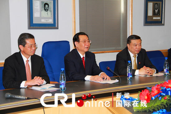 王刚会见纳米比亚人组党总书记伊塔娜