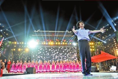 �̸質����