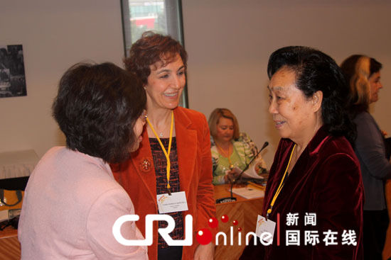 ������ŷ�޴�ѧŮУ����̳����˹̹��������