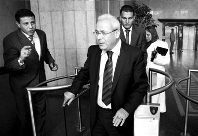 ��������Ҫ�������쵼�˴�ְ��ָ��¢�ϡ�Ȩ��