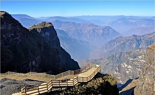 [书记纵论桥头堡二]夜礼斌:只争朝夕 谋跨越