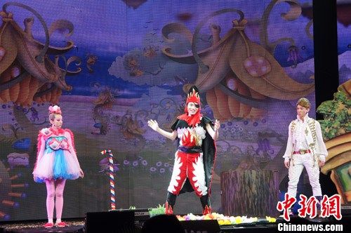 《魔法旅行团》六一温馨上演 羽凡那英赞不绝