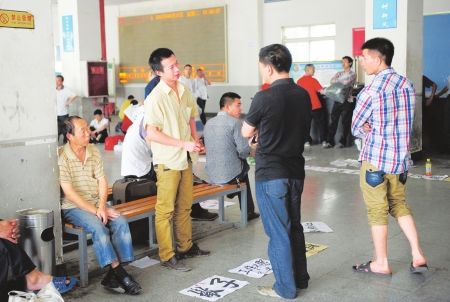 老板垫付200元“房租”刚招的员工不见了