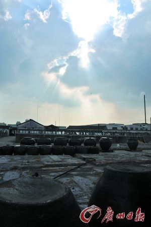 1��Һ̬��������4��������˾��Ա