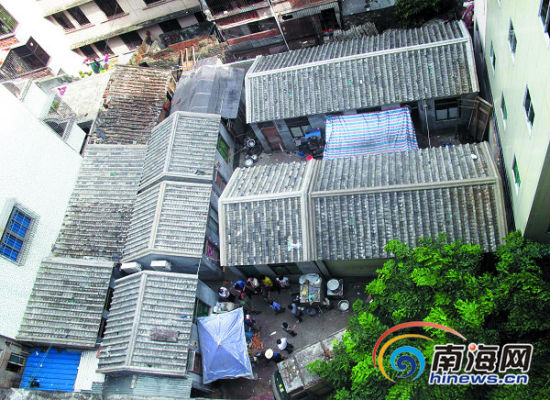 ���ڼ�ί�����ʾ���조��ʬ�����������Ͷ��