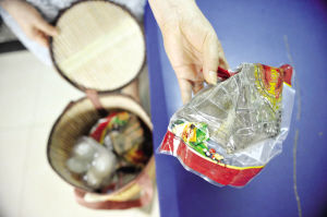 单位发了盒168元的粽子