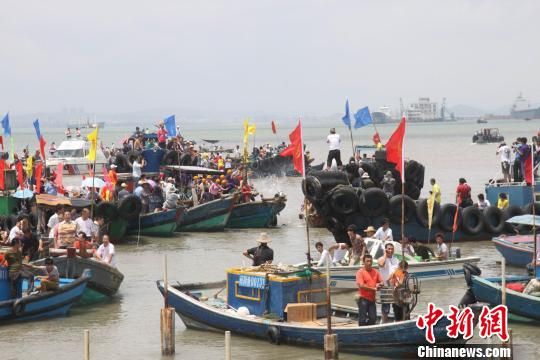 ��������̨�Զ��Ļ��ڿ�Ļ����������ˮ�����