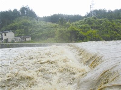 我省连发三天 地质灾害预警