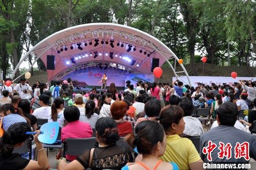 圆明园第17届荷花节开幕阿里郎等助阵音乐节