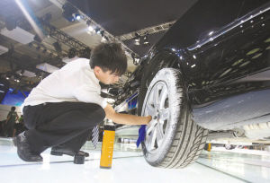 ��Ļ����