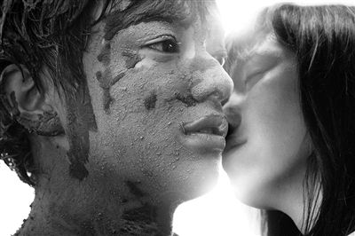 �Ӻڰ���������־��Ӱ��ӹ�š�