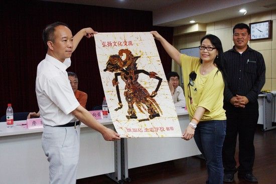 40����ӡ��Զ����ѵ���Ľ�ʦ�������ж��ڰ���ѵ