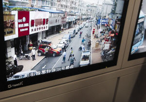 中街安179个摄像头发现违停三分钟就到