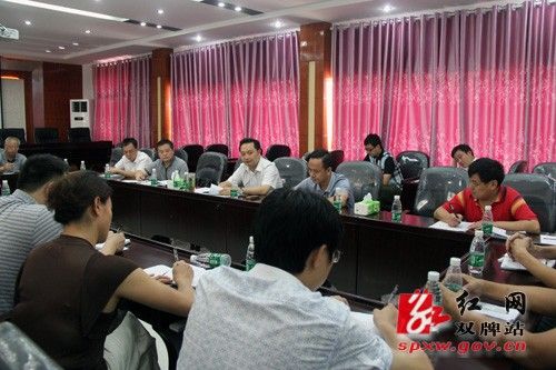 ˫����ί����������������Ļ�ϵͳ����