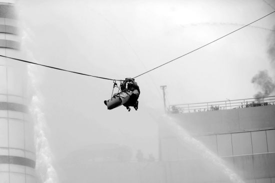 杭州高层建筑灭火救援演习