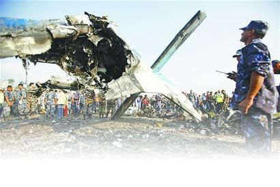 尼泊尔坠机19人遇难