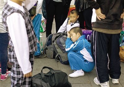 ��У������