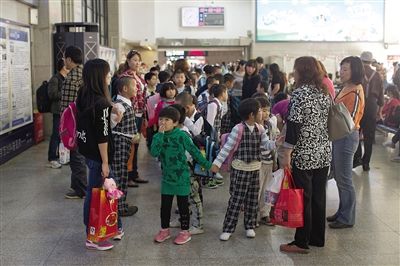 ��У������