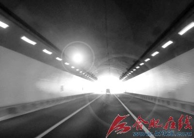 �´��ŵ���������˾������ǰһ�ڡ�