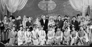 展示地方戏曲魅力营造喜庆祥和氛围