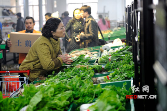 湘阴移民合作社农产品直销超市开到长沙城