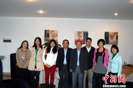 越南社会科学翰林院代表团访问广西师大漓江学院