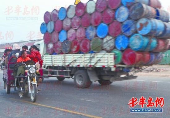 留守妇女生死刨蒜路:菏泽3天2起事故9死16伤