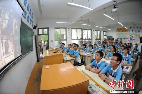 浙江省春晖中学2020_在浙江绍兴的四所好的高中中,上虞的第二中学仅仅