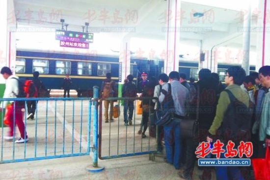 胶州火车站7月将加开三趟临客 应对胶州暑运