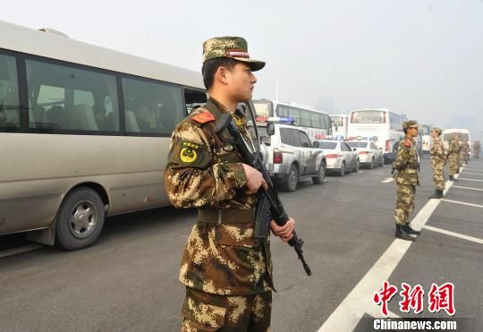 多警联动 四川省川南监狱整体搬迁