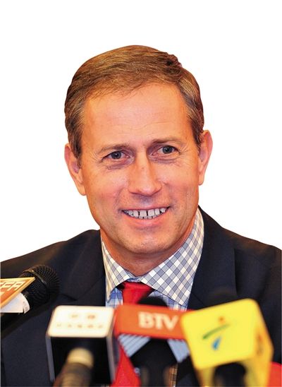 国足聘法籍教练冲击2018世界杯