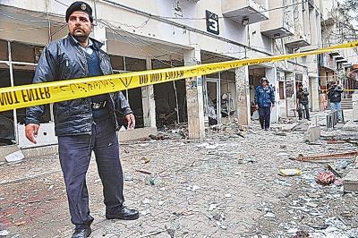  巴基斯坦 一 法院遭袭 _新浪新闻