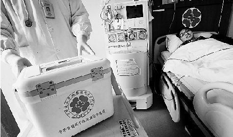 台州血液科医生勇捐干细胞救助90后白血病患
