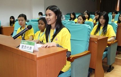 北京华文学院举办2014泰国圣保禄中学汉语短期班