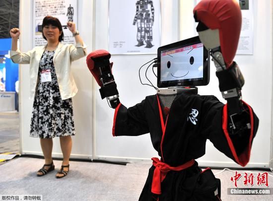 日华报:机器人将成日本经济支柱还是军事杀手