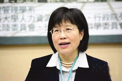 黄秀霜争当台南400年来<em>第一位女市长</em>_新浪新